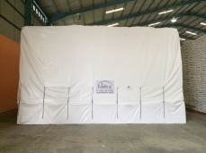 Hermetic storage keeps dried maize safe until sale.